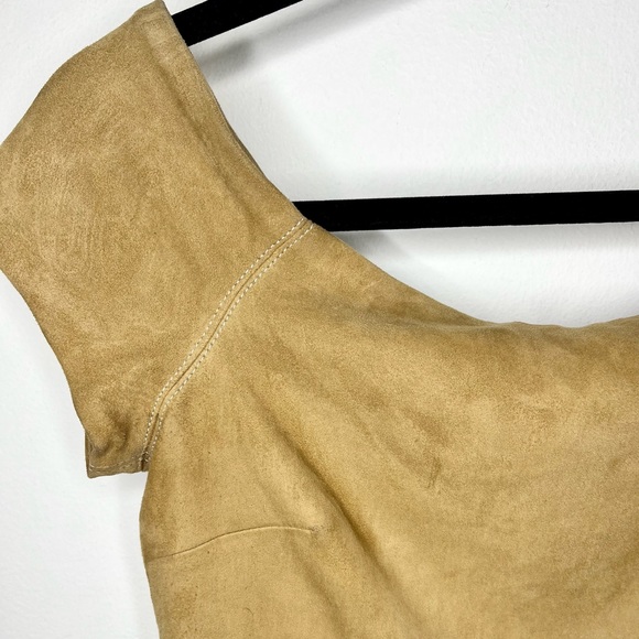 Alice + Olivia ‘Gracelyn’ Cropped Suede Top - Picture 5 of 11